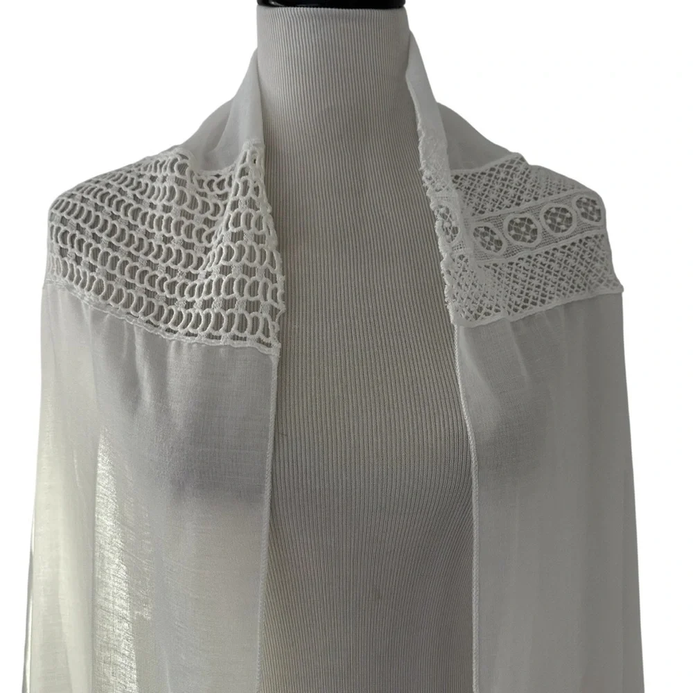 G.H. Bass & Co. chic white